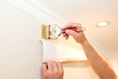 Pose de papier peint à Vault-de-Lugny — revêtements muraux et toiles de verre